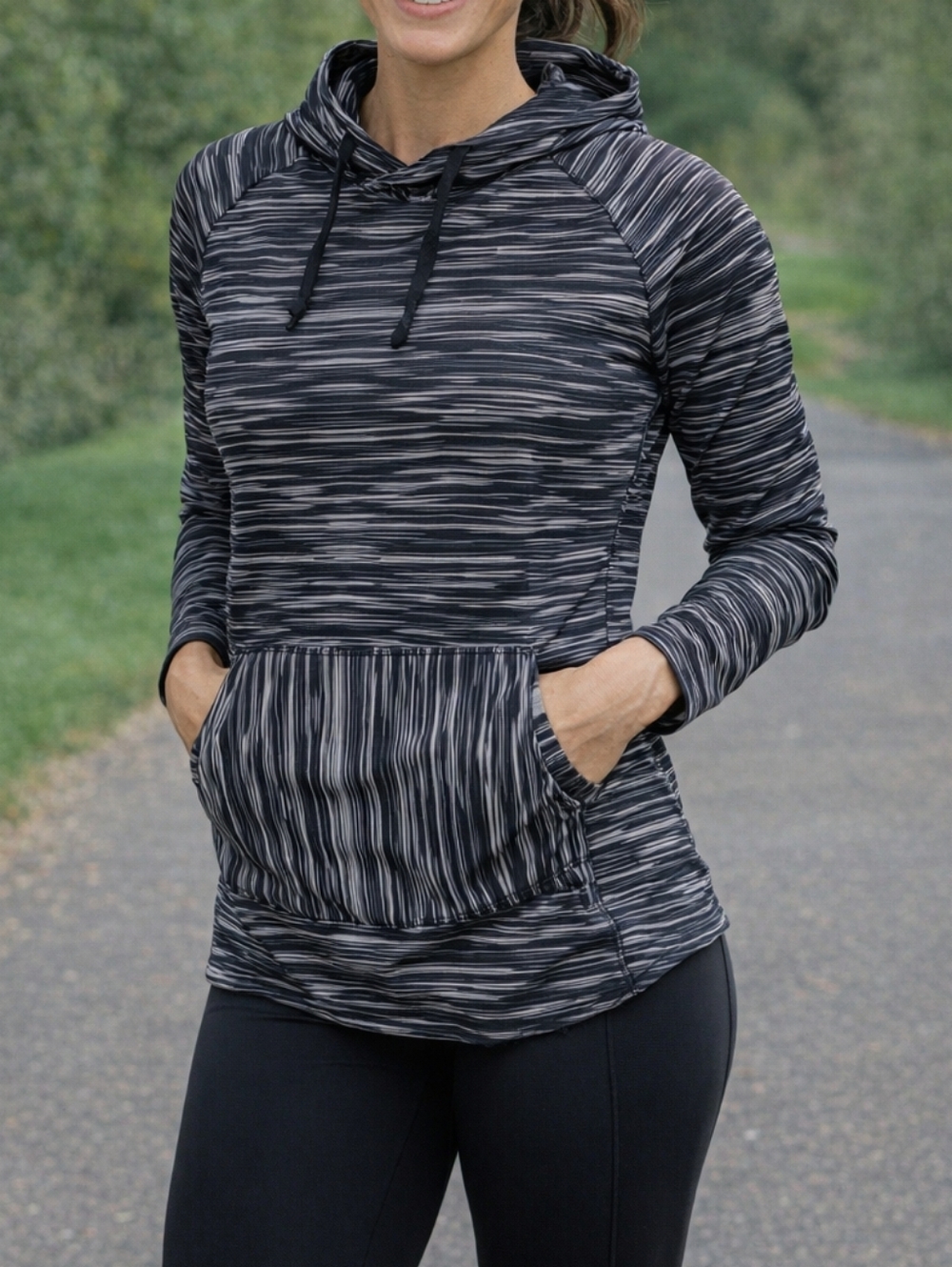 Talbots Activewear Lightweight  Pullover Womens Size Large Petite Black